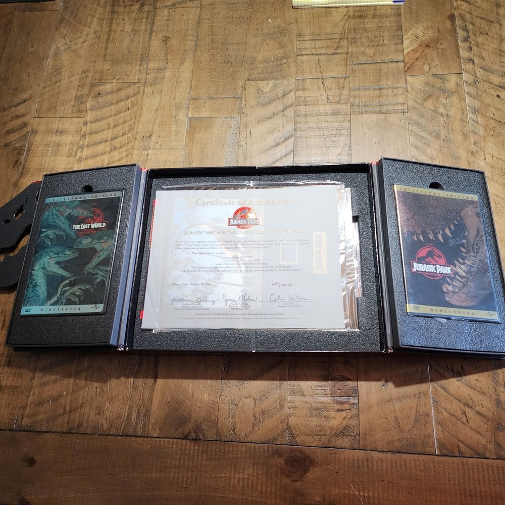 Jurassic Park & The Lost World Deluxe Edition DVD Box Set Limited 209/400 COA - Picture 3 of 11